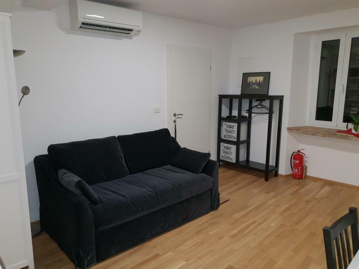 Pangsapuri 45 m² dengan 1 bilik tidur dan 1 bilik mandi peribadi di Izola Luaran gambar